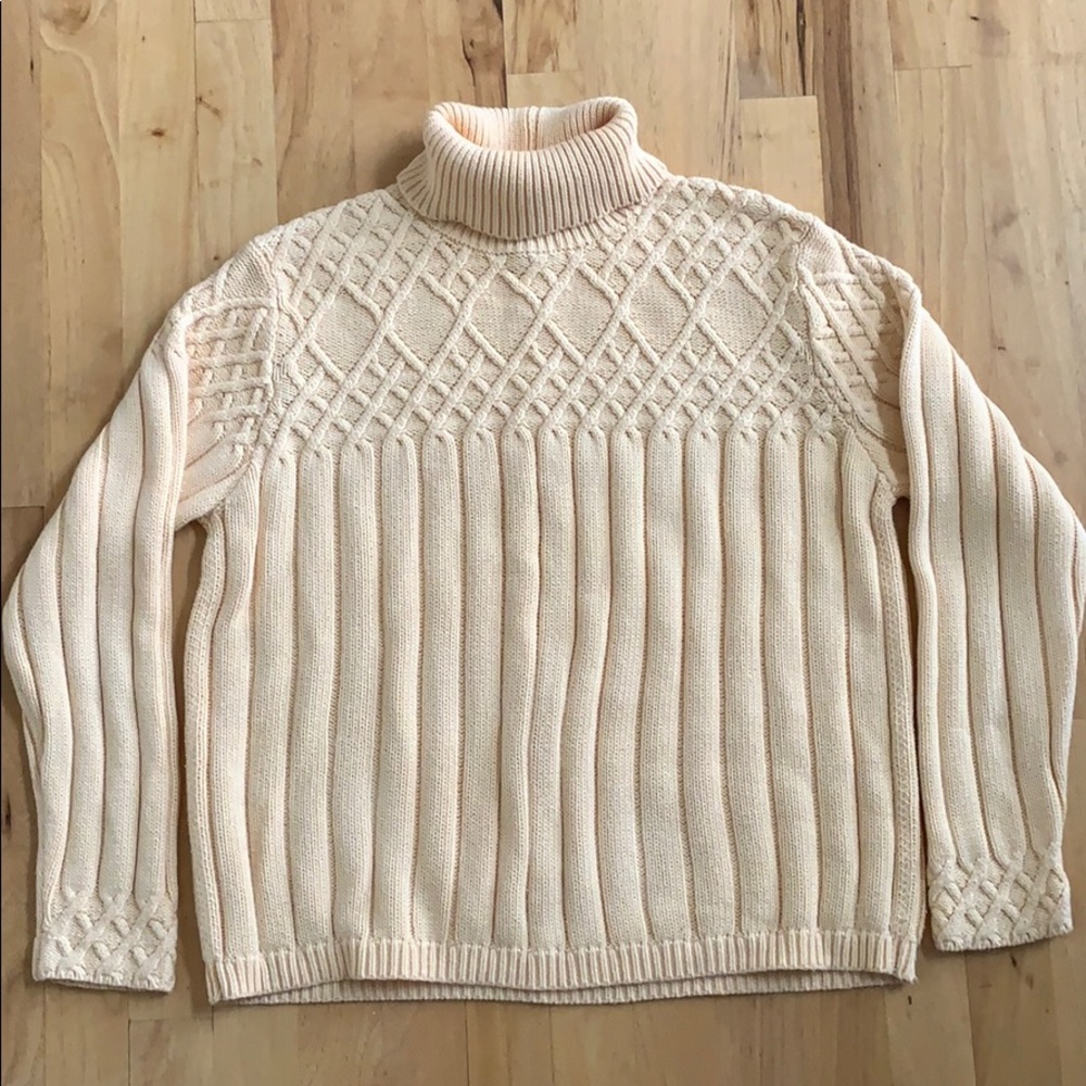 Wainscott Vintage butter yellow turtleneck